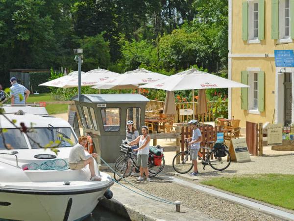 Radfahrer am Canal Garonne