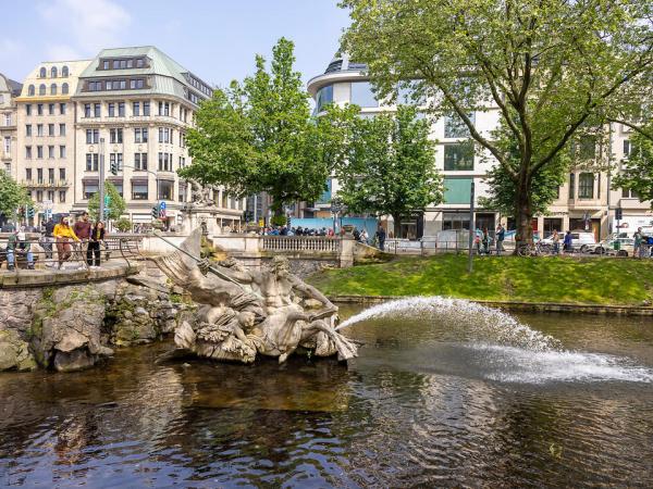 Dsseldorf Tritonenbrunnen