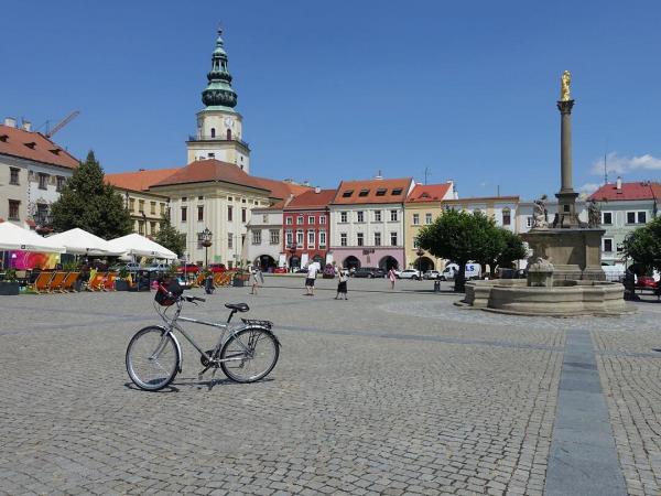 Fahrrad am Hauptplatz von Kromeritz