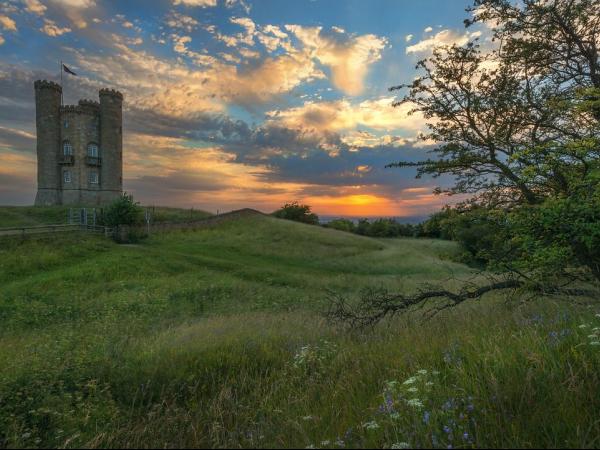 Cotswolds Landschaft mit Broadway Tower