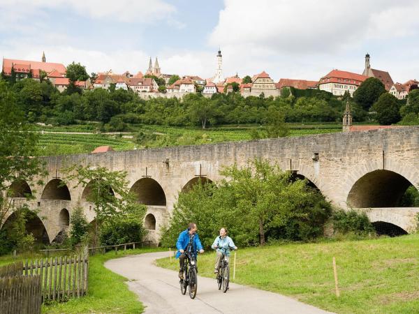 Radweg bei Rothenburg o.d. Tauber