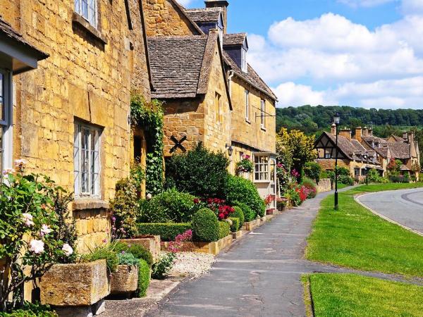 Strasse in Broadway in Cotswolds