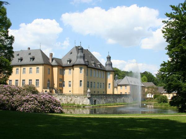 Schloss Dyck mit Schlosspark