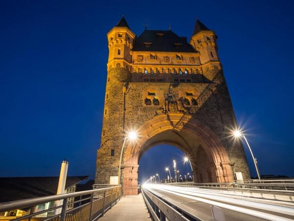 Worms - Nibelungen-Brcke/Turm