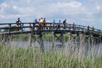 Radfahrer auf Brcke