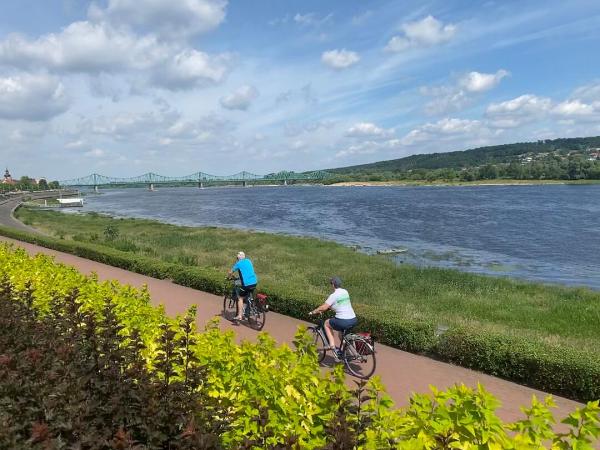 Radfahrer am Weichselradweg