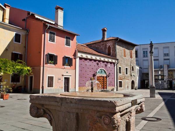 Bunte Hausfassaden in Koper